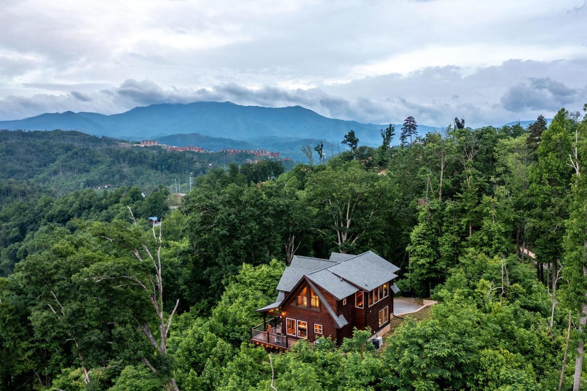 The Solstice - Amenities Galore Mountain Retreat Gatlinburg Exterior foto