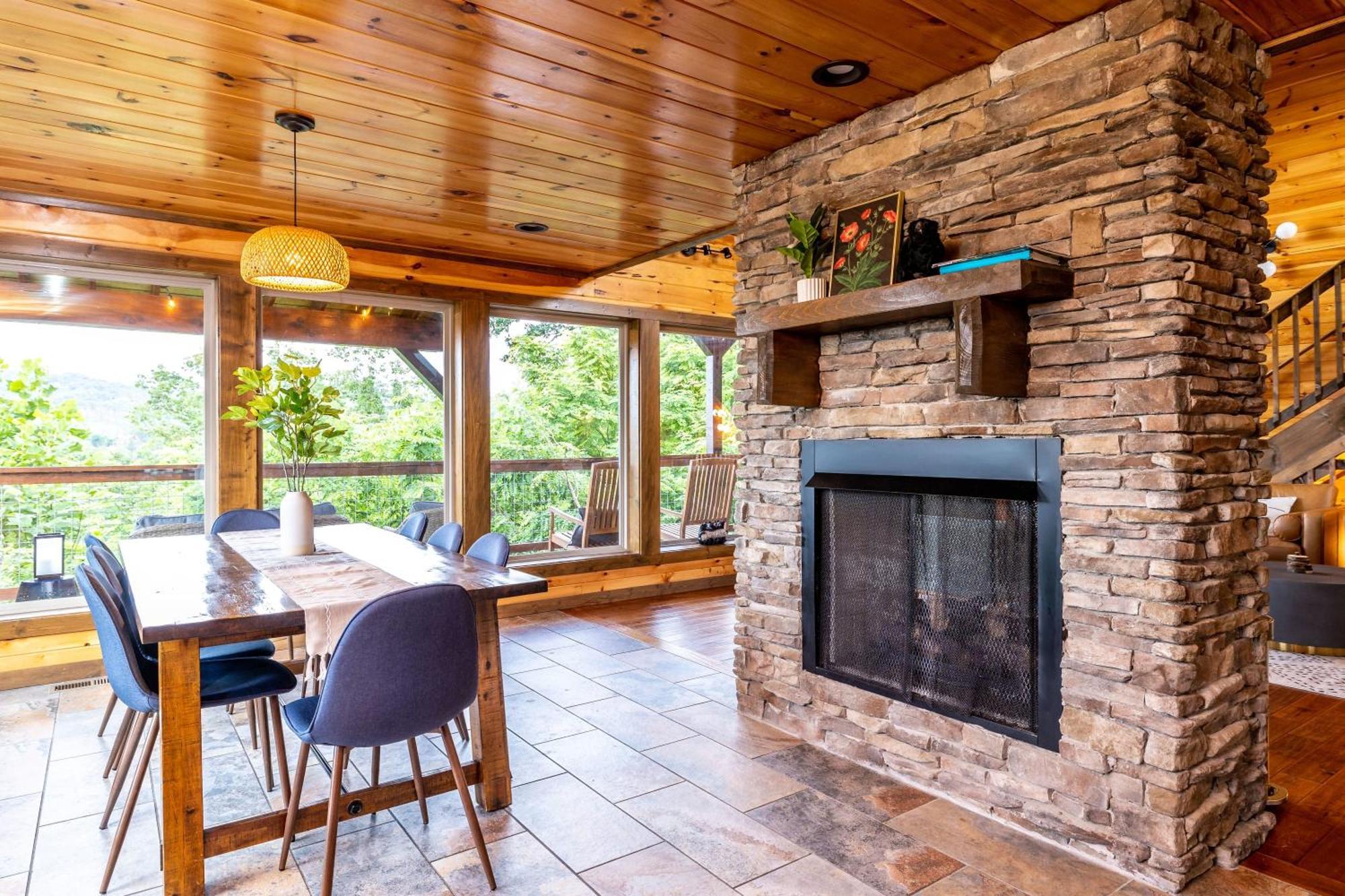 The Solstice - Amenities Galore Mountain Retreat Gatlinburg Exterior foto