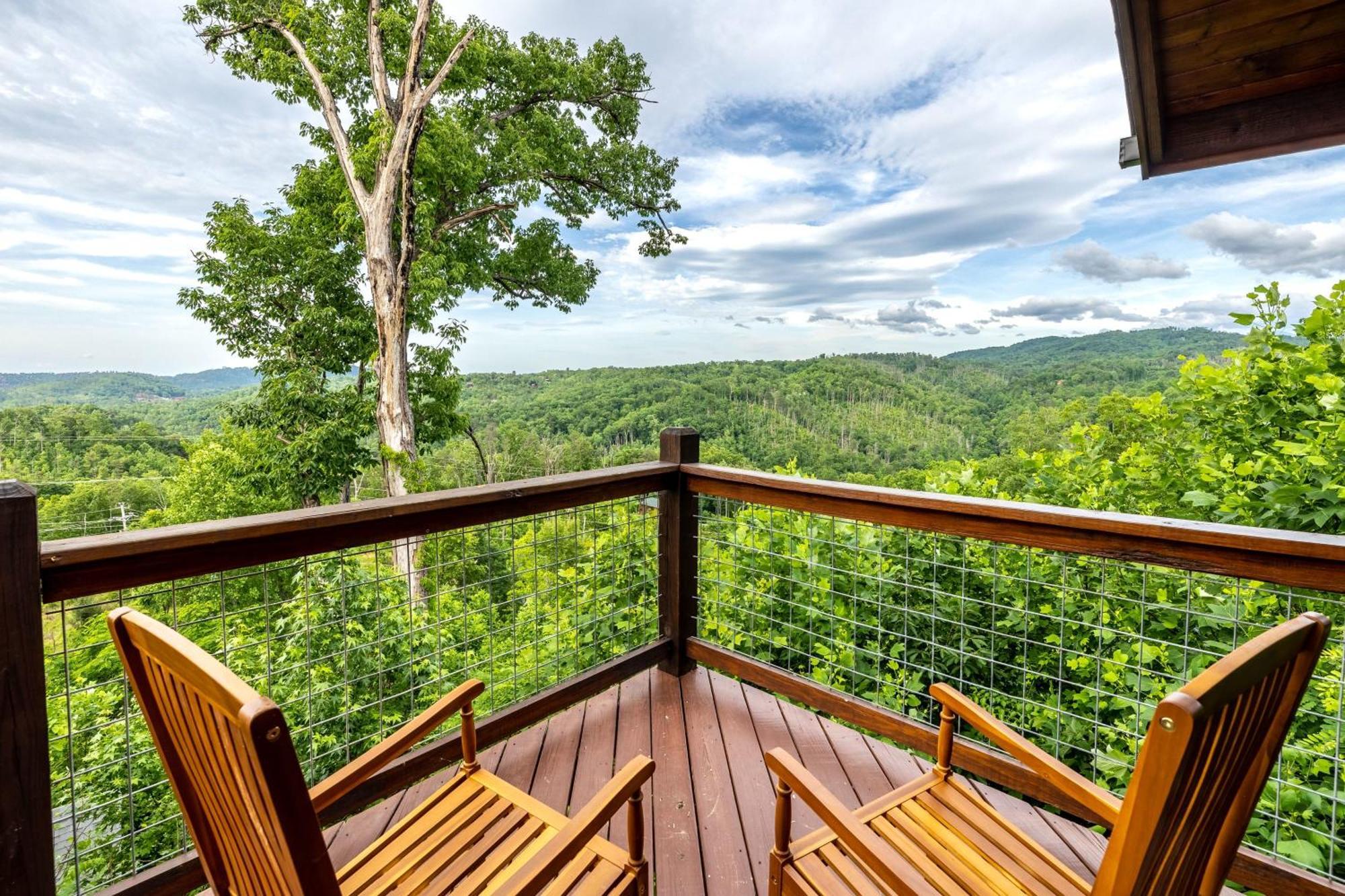 The Solstice - Amenities Galore Mountain Retreat Gatlinburg Exterior foto
